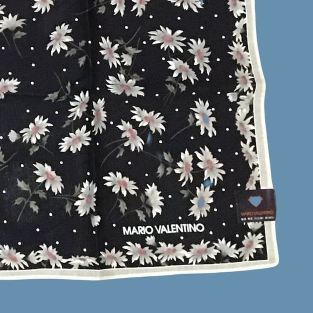 Mario ValentMario Valentino Navy White Daisy Floral Small Scarf Handkerchief NEW